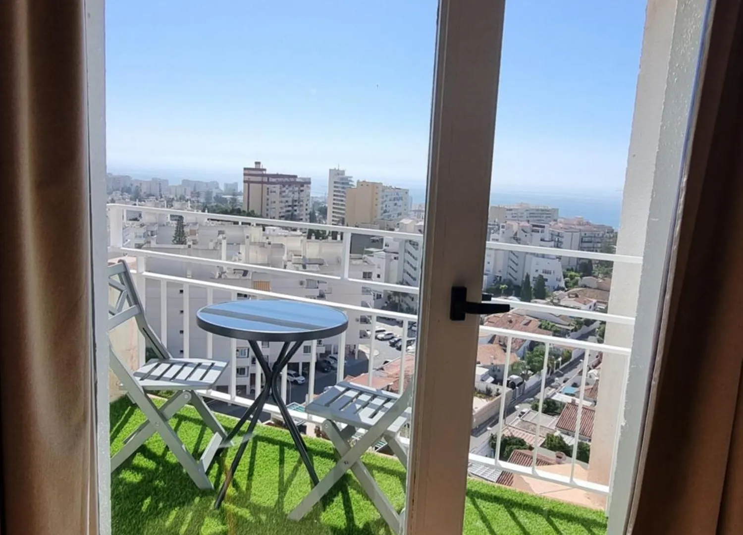 Acuario Moderno Estudio Vistas Al Mar Benalmadena Apartment