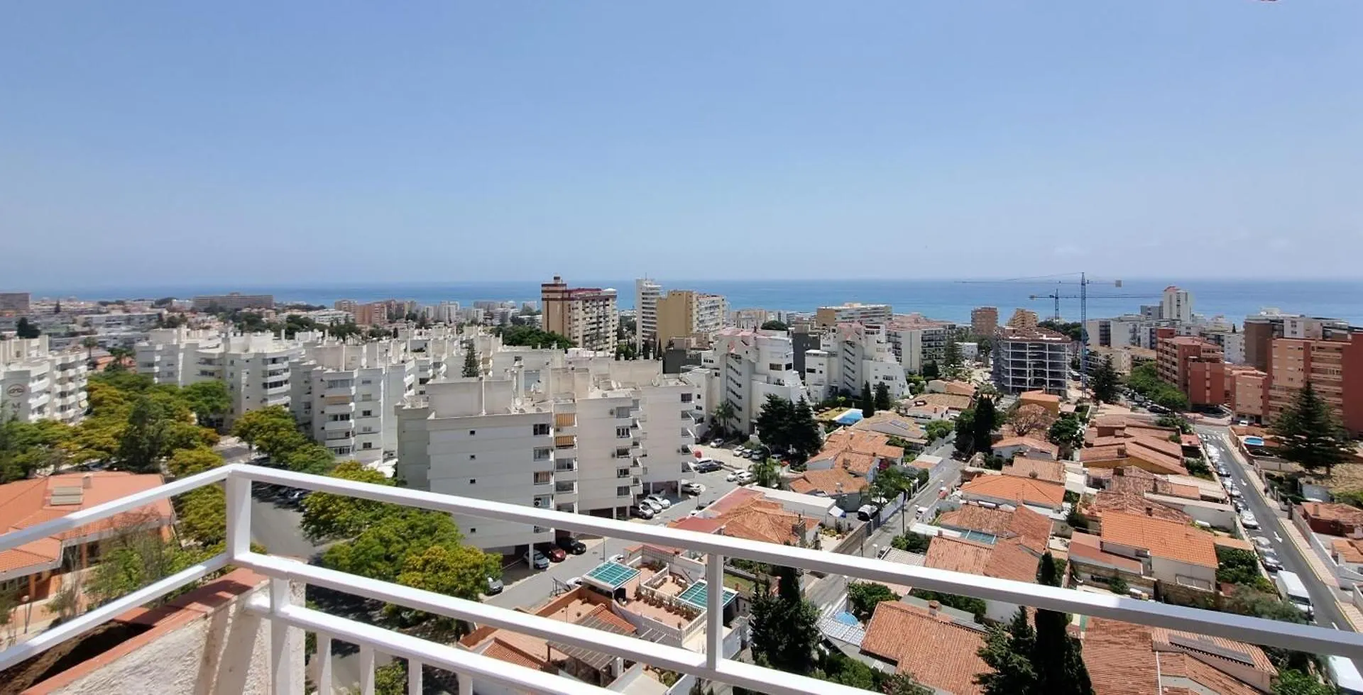 Acuario Moderno Estudio Vistas Al Mar Benalmadena Apartment